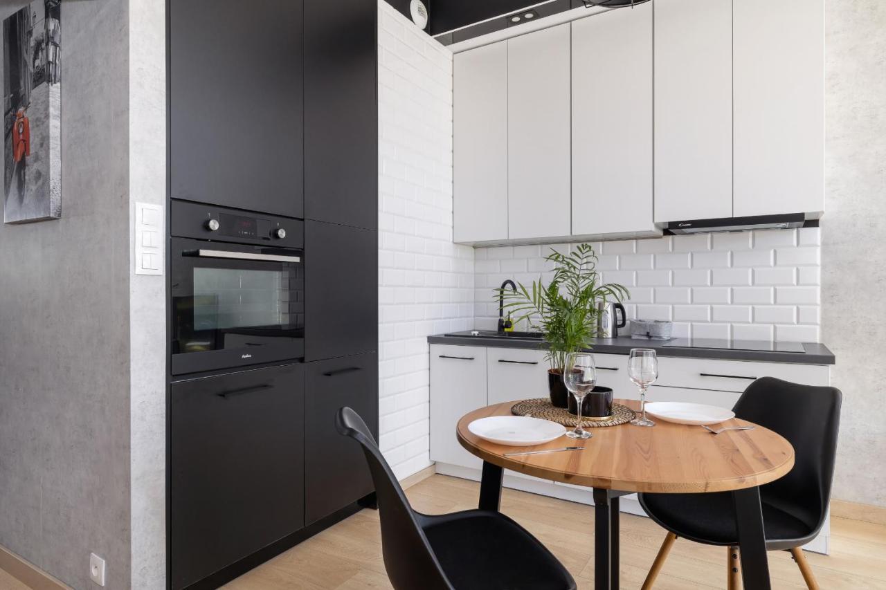 Krakow Studio With Parking & Terrace Near Zalew Bagry By Renters Prestige Exterior foto